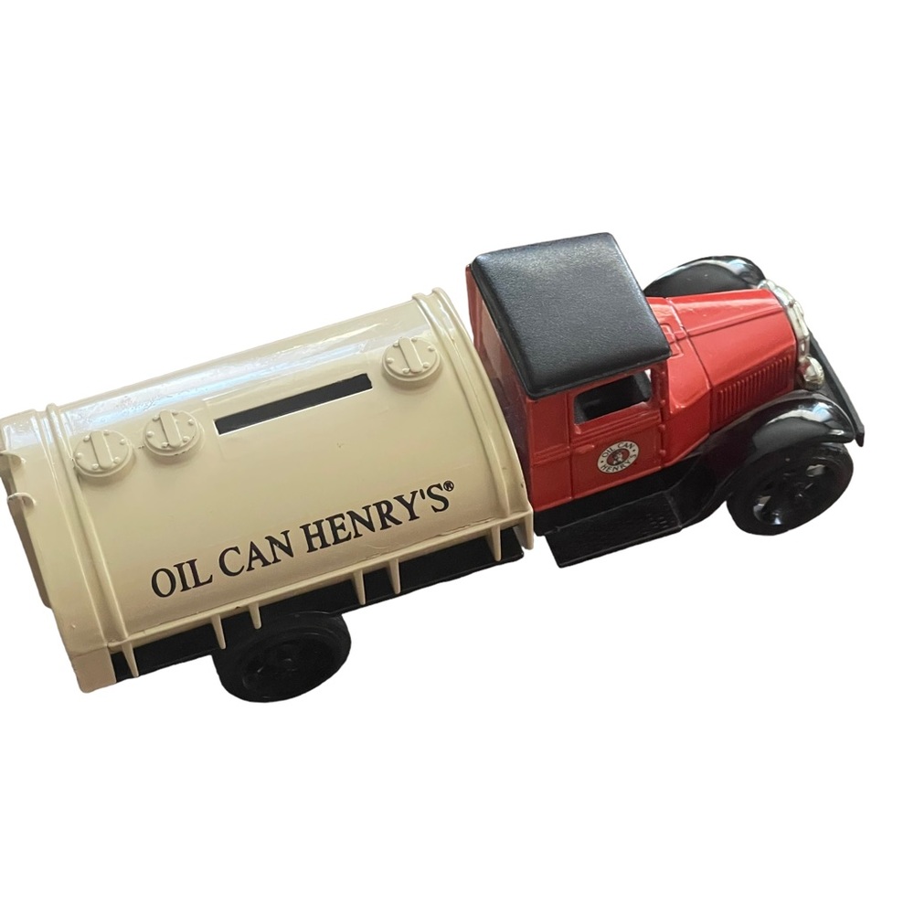 ERTL 1931 Hawkeye Oil Can Henry’s Tanker Diecast Truck Bank Metal Piggy - Picture 4 of 11